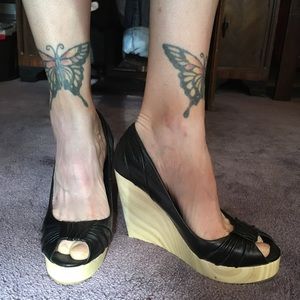 ALDO Wood Platform  Peep Toe Black Leather  Sz 36